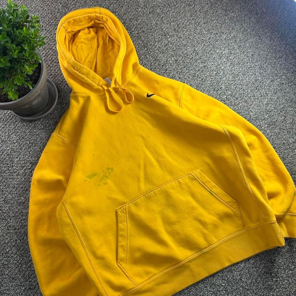 Nike Men's Yellow Hoodie - Picture 3 of 7